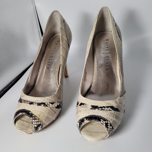 White House Black Market Snake Skin Peep Toe Heels - Picture 4 of 14